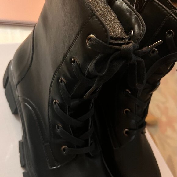 AQUACOLLEGE PIPPA NWT Waterproof Combat Boots with Side Zipper and Laces Size 10 - Picture 4 of 6